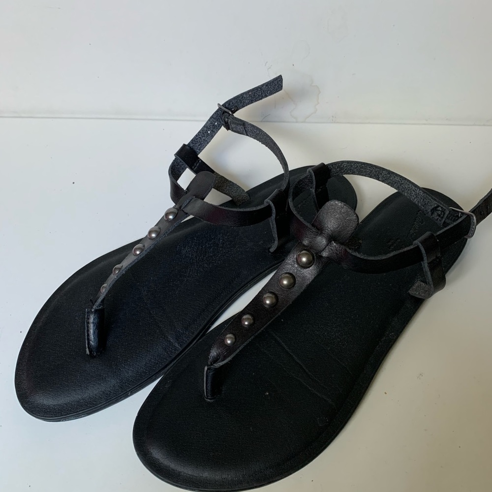 Black Sandals